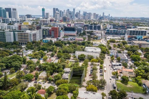 Commercial property in Miami, Florida № 2170685 - photo 2