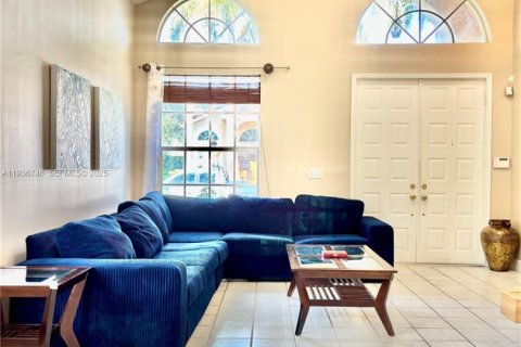 Villa ou maison à vendre à Coral Springs, Floride: 4 chambres, 190.26 m2 № 1994741 - photo 8