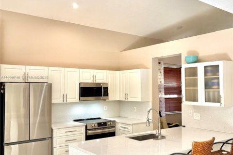 Villa ou maison à vendre à Coral Springs, Floride: 4 chambres, 190.26 m2 № 1994741 - photo 6