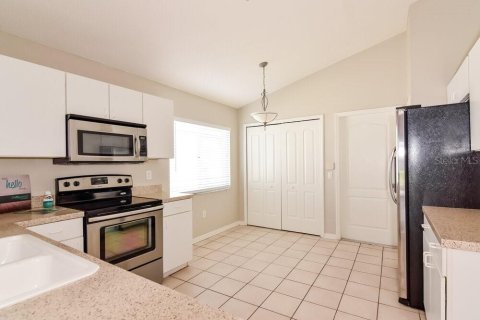Casa en alquiler en Valrico, Florida, 3 dormitorios, 144.83 m2 № 1893778 - foto 5