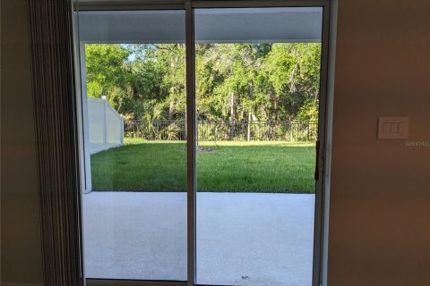 House in Kissimmee, Florida 4 bedrooms, 200.39 sq.m. № 2222190 - photo 15