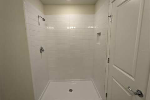 House in Kissimmee, Florida 4 bedrooms, 200.39 sq.m. № 2222190 - photo 28