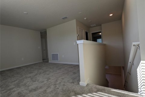 House in Kissimmee, Florida 4 bedrooms, 200.39 sq.m. № 2222190 - photo 21