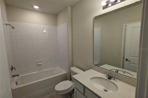 House in Kissimmee, Florida 4 bedrooms, 200.39 sq.m. № 2222190 - photo 5