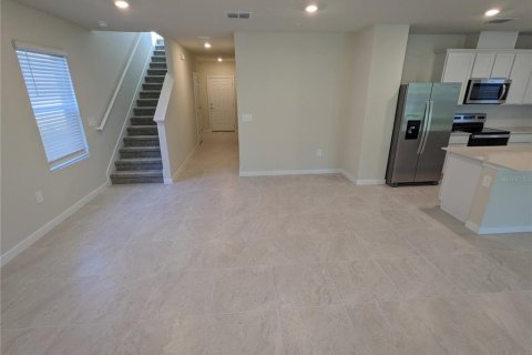 House in Kissimmee, Florida 4 bedrooms, 200.39 sq.m. № 2222190 - photo 14