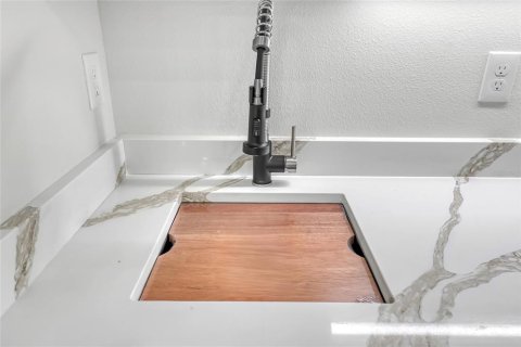 Купить виллу или дом в Мимс, Флорида 7 комнат, 203.46м2, № 1906286 - фото 17