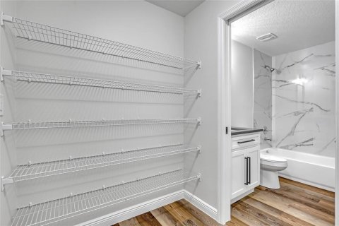 Купить виллу или дом в Мимс, Флорида 7 комнат, 203.46м2, № 1906286 - фото 24