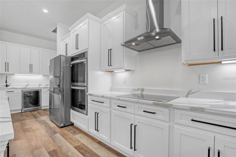 Купить виллу или дом в Мимс, Флорида 7 комнат, 203.46м2, № 1906286 - фото 22