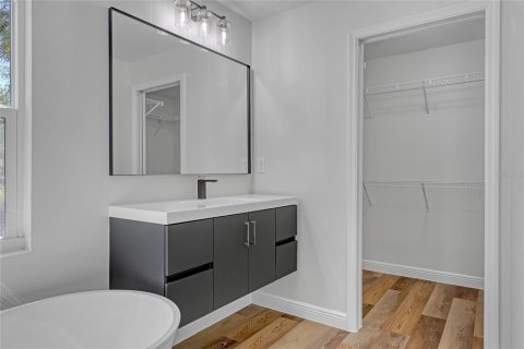 Купить виллу или дом в Мимс, Флорида 7 комнат, 203.46м2, № 1906286 - фото 30