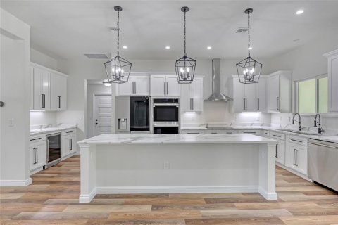 Купить виллу или дом в Мимс, Флорида 7 комнат, 203.46м2, № 1906286 - фото 14