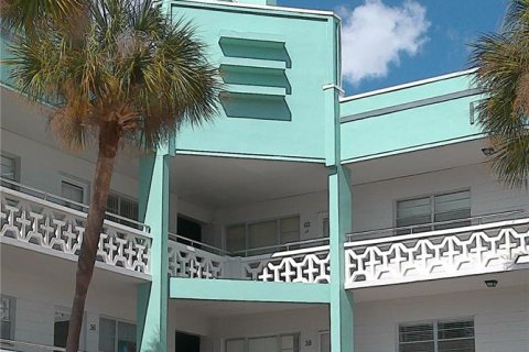Condo in Clearwater, Florida, 2 bedrooms № 2094528