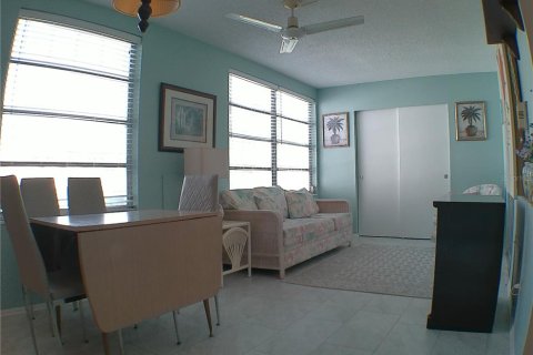 Condominio en venta en Clearwater, Florida, 2 dormitorios, 102.19 m2 № 2094528 - foto 29