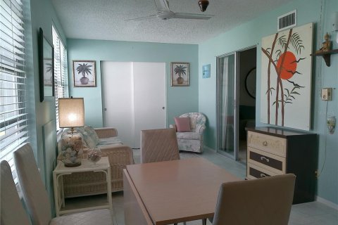 Condominio en venta en Clearwater, Florida, 2 dormitorios, 102.19 m2 № 2094528 - foto 24