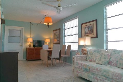 Condominio en venta en Clearwater, Florida, 2 dormitorios, 102.19 m2 № 2094528 - foto 27