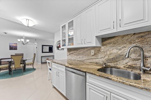 Copropriété à louer à Highland Beach, Floride: 2 chambres, 97.55 m2 № 2432514 - photo 13