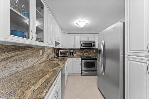 Copropriété à louer à Highland Beach, Floride: 2 chambres, 97.55 m2 № 2432514 - photo 14