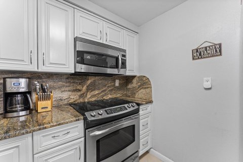 Copropriété à louer à Highland Beach, Floride: 2 chambres, 97.55 m2 № 2432514 - photo 15