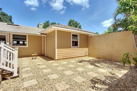 Casa en venta en Winter Haven, Florida, 3 dormitorios, 176.51 m2 № 1876076 - foto 9