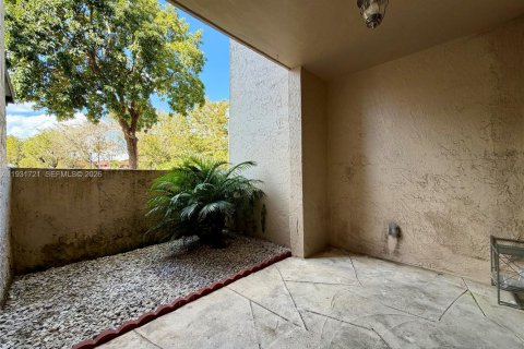 Appartement à louer à Miami, Floride: 2 chambres, 84.63 m2 № 1992060 - photo 9