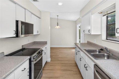 Villa ou maison à vendre à DeBary, Floride: 3 chambres, 102.75 m2 № 2421935 - photo 7