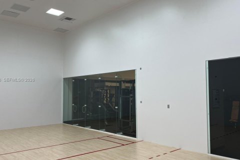 Condo in Miami, Florida, 2 bedrooms  № 2170197 - photo 24