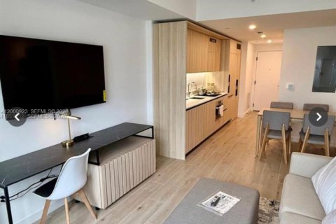 Condo in Miami, Florida, 2 bedrooms  № 2170197 - photo 8