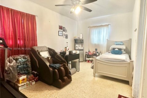 Propiedad comercial en venta en Hollywood, Florida, 152.82 m2 № 1969778 - foto 23