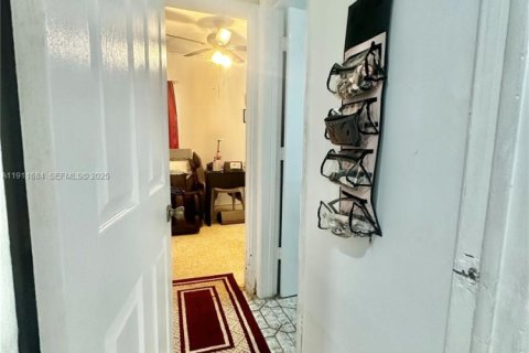 Propiedad comercial en venta en Hollywood, Florida, 152.82 m2 № 1969778 - foto 25