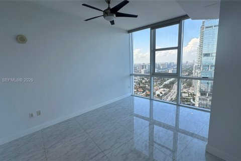 Copropriété à louer à Sunny Isles Beach, Floride: 1 chambre, 89 m2 № 2002861 - photo 3