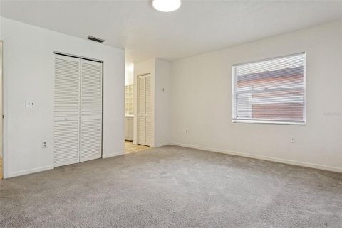 Adosado en venta en Tampa, Florida, 2 dormitorios, 137.03 m2 № 2105329 - foto 17