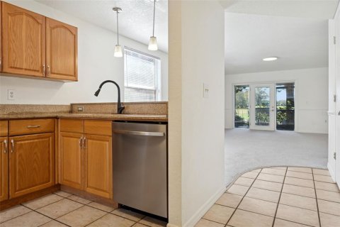 Adosado en venta en Tampa, Florida, 2 dormitorios, 137.03 m2 № 2105329 - foto 4