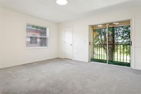 Adosado en venta en Tampa, Florida, 2 dormitorios, 137.03 m2 № 2105329 - foto 16