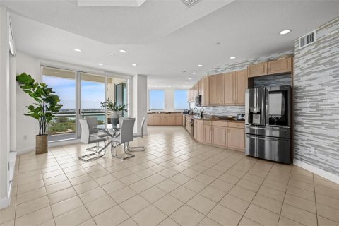 Condo in Clearwater, Florida, 4 bedrooms  № 1689584 - photo 19