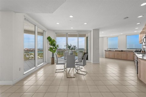 Condo in Clearwater, Florida, 4 bedrooms  № 1689584 - photo 20