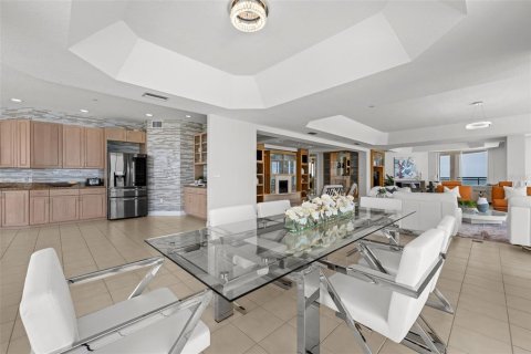 Condo in Clearwater, Florida, 4 bedrooms  № 1689584 - photo 17