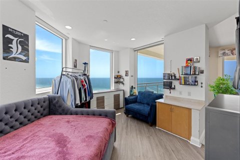 Condo in Clearwater, Florida, 4 bedrooms  № 1689584 - photo 29