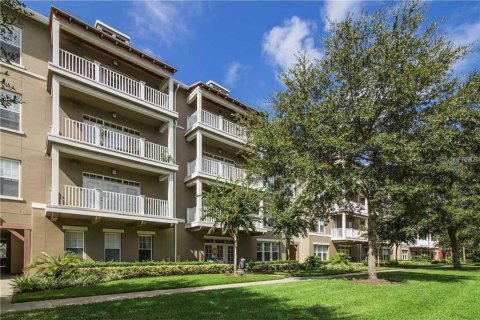 Condo in Celebration, Florida, 2 bedrooms  № 2298543 - photo 2