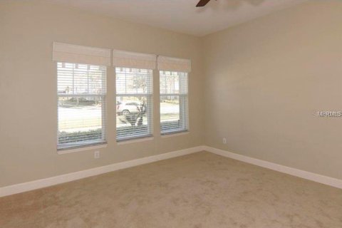 Condo in Celebration, Florida, 2 bedrooms  № 2298543 - photo 9