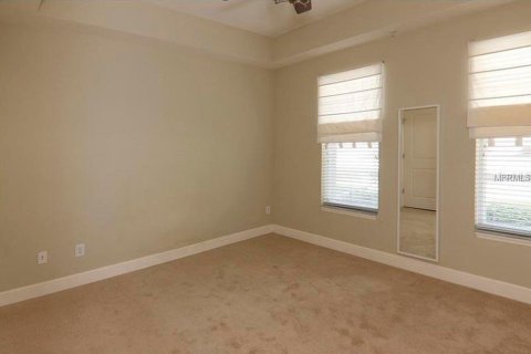 Condo in Celebration, Florida, 2 bedrooms  № 2298543 - photo 6