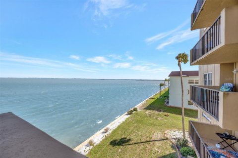 Condo in Dunedin, Florida, 2 bedrooms  № 1724398 - photo 27