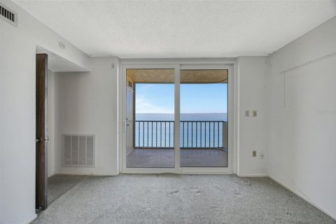 Condo in Dunedin, Florida, 2 bedrooms  № 1724398 - photo 14