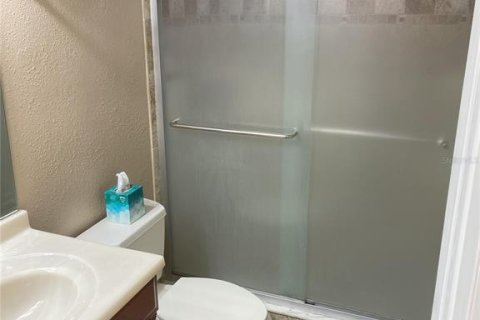 Condo in New Smyrna Beach, Florida, 2 bedrooms  № 2108432 - photo 9