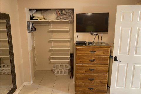 Condo in New Smyrna Beach, Florida, 2 bedrooms  № 2108432 - photo 15