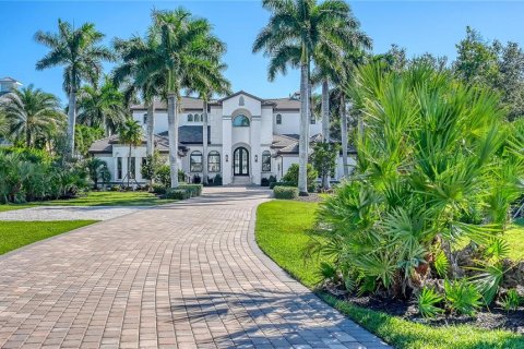 Villa ou maison à vendre à Sarasota, Floride: 4 chambres, 560.48 m2 № 2430907 - photo 3