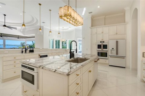 Villa ou maison à vendre à Sarasota, Floride: 4 chambres, 560.48 m2 № 2430907 - photo 14