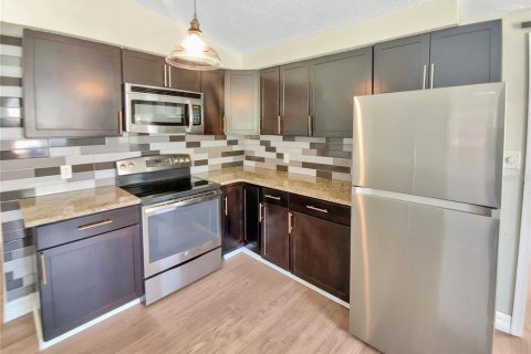 House in New Port Richey, Florida 3 bedrooms, 98.1 sq.m. № 1816077 - photo 26