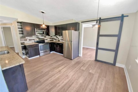 House in New Port Richey, Florida 3 bedrooms, 98.1 sq.m. № 1816077 - photo 24