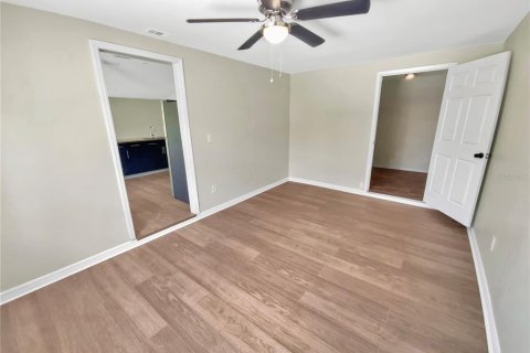 House in New Port Richey, Florida 3 bedrooms, 98.1 sq.m. № 1816077 - photo 22