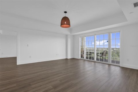 Condo in Four Corners, Florida, 2 bedrooms № 2314328 - photo 13
