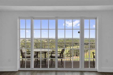 Condo in Four Corners, Florida, 2 bedrooms № 2314328 - photo 15